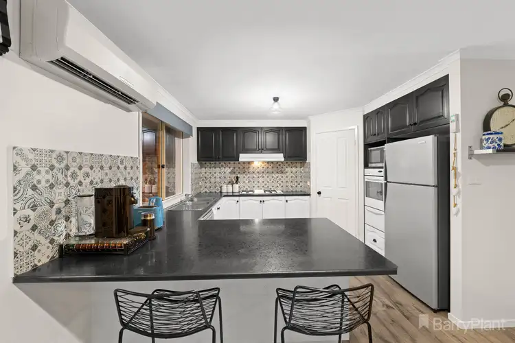 Sixth view of Homely house listing, 5 Duffy Court, Berwick VIC 3806