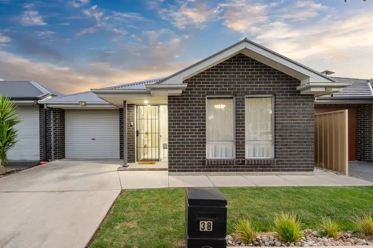 38 Cook Street, Seaford Meadows SA 5169