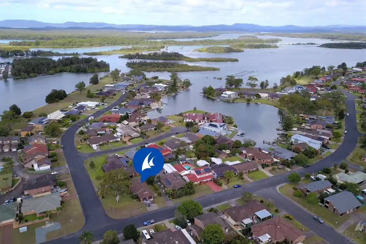 42 Taree Street, Tuncurry NSW 2428