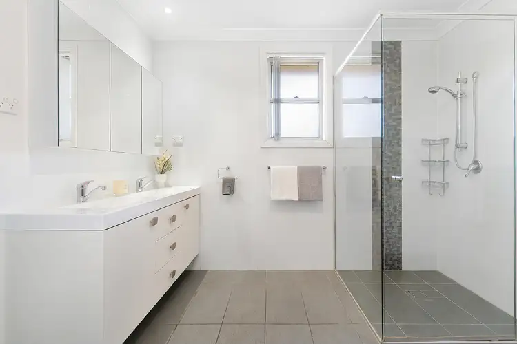 Fourth view of Homely semi-detached listing, 2/95 Hillcrest Avenue, Hurstville Grove NSW 2220