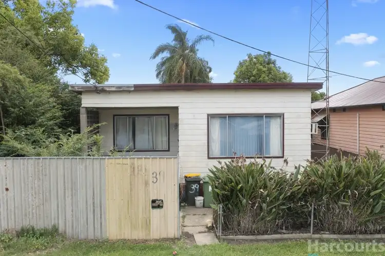 39 Maitland Street, Kurri Kurri NSW 2327