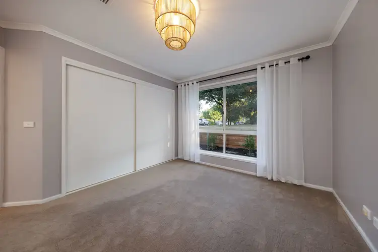 Sixth view of Homely house listing, 8 Flag Place, Wodonga VIC 3690