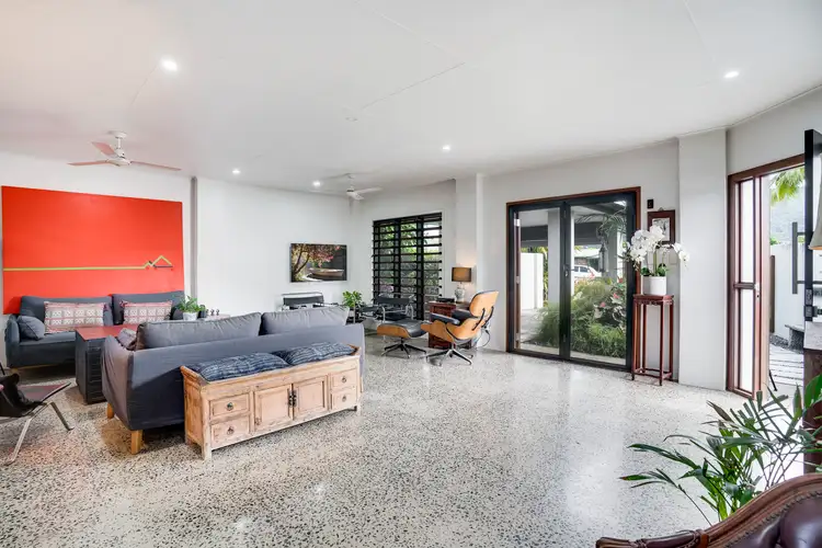 2/2 Ormsby Close, Whitfield QLD 4870