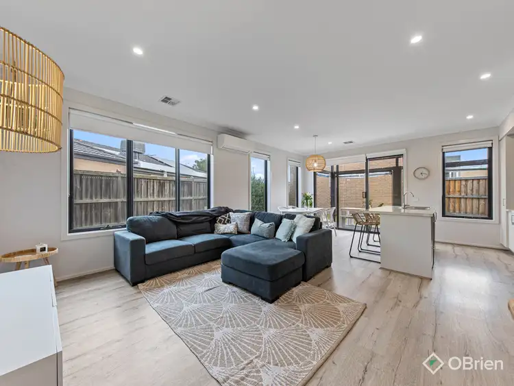 Second view of Homely house listing, 2 Rembrandt Court, Pakenham VIC 3810