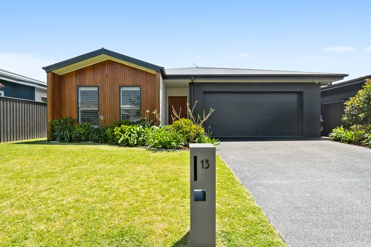 13 Jasmine Close, Sapphire Beach NSW 2450