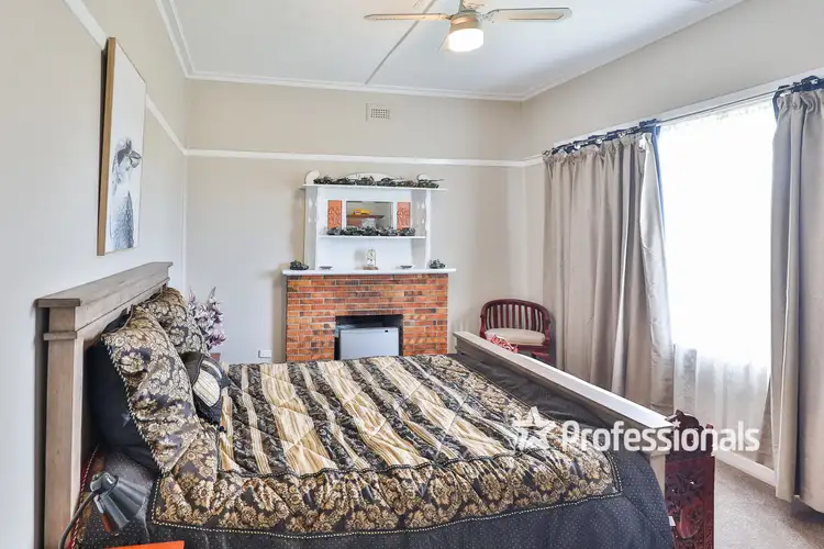 Fifth view of Homely house listing, 153 Almond Avenue, Mildura VIC 3500