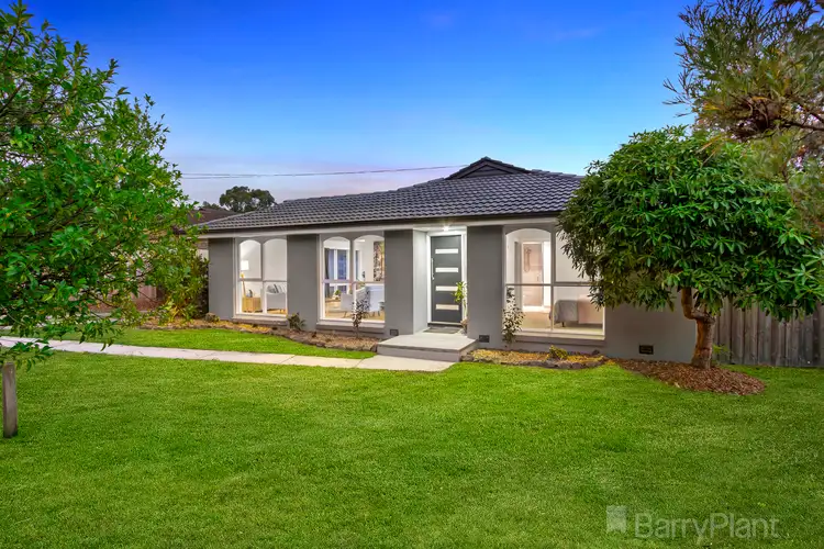 33 Illawara Crescent, Bayswater North VIC 3153