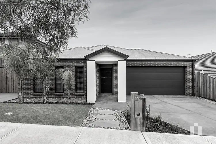 16 Kumalie Drive, Doreen VIC 3754