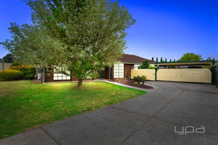 Main view of Homely house listing, 5 Heatherglade Place, Melton West VIC 3337