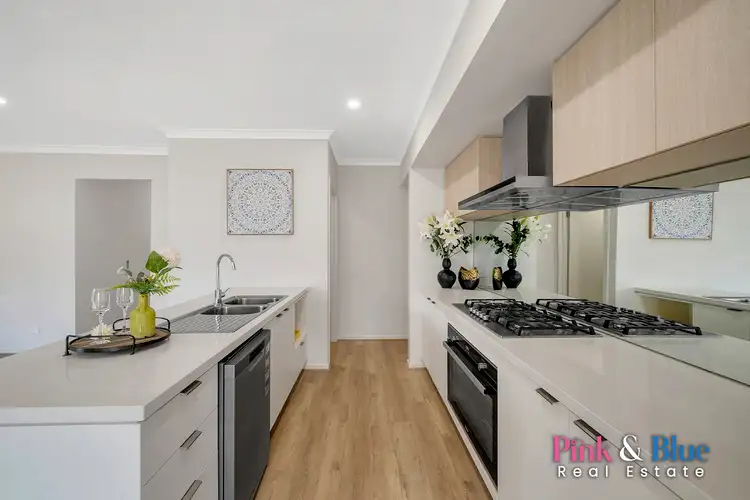 30 Derrimut Street, Rockbank VIC 3335