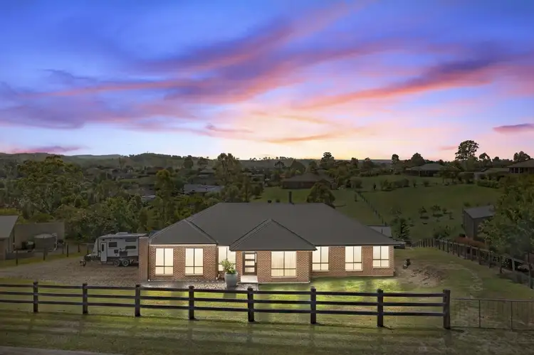6 Rivergum Drive, Aberglasslyn NSW 2320