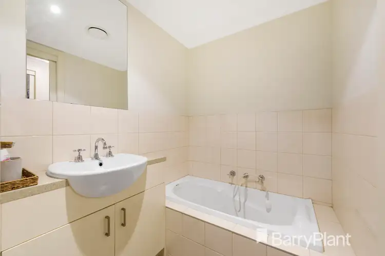 Sixth view of Homely unit listing, 6/9 Petrea Place, Harkness VIC 3337