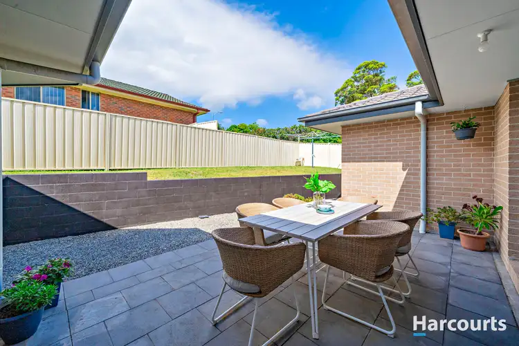 Fifth view of Homely house listing, 2 Parlah Close, Mount Hutton NSW 2290