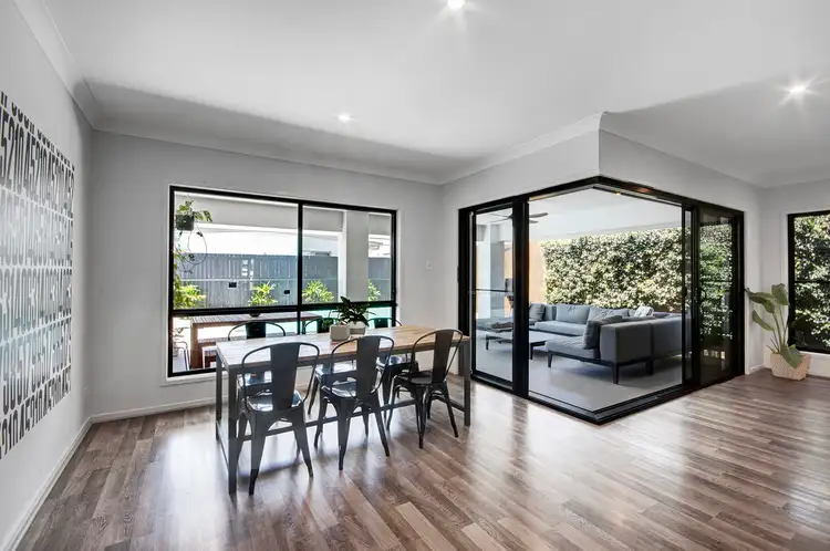 4 Laurina Way