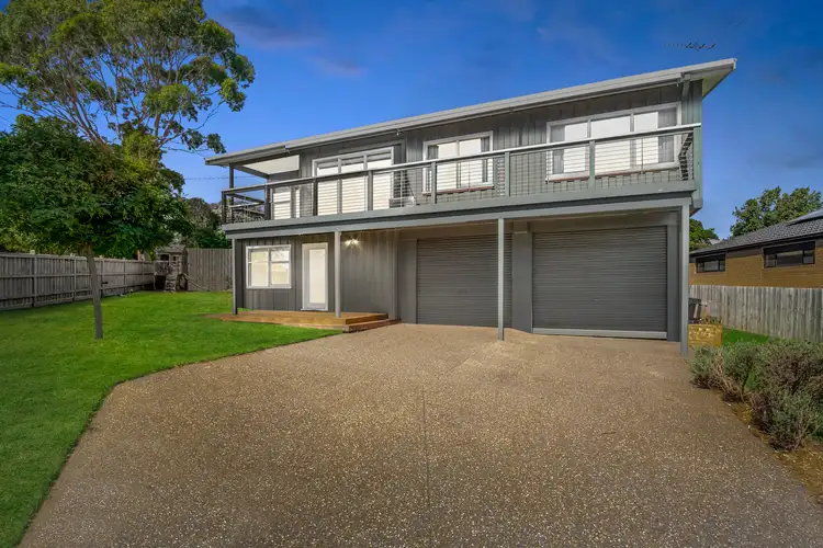 17 Talbot Grove, Mccrae VIC 3938