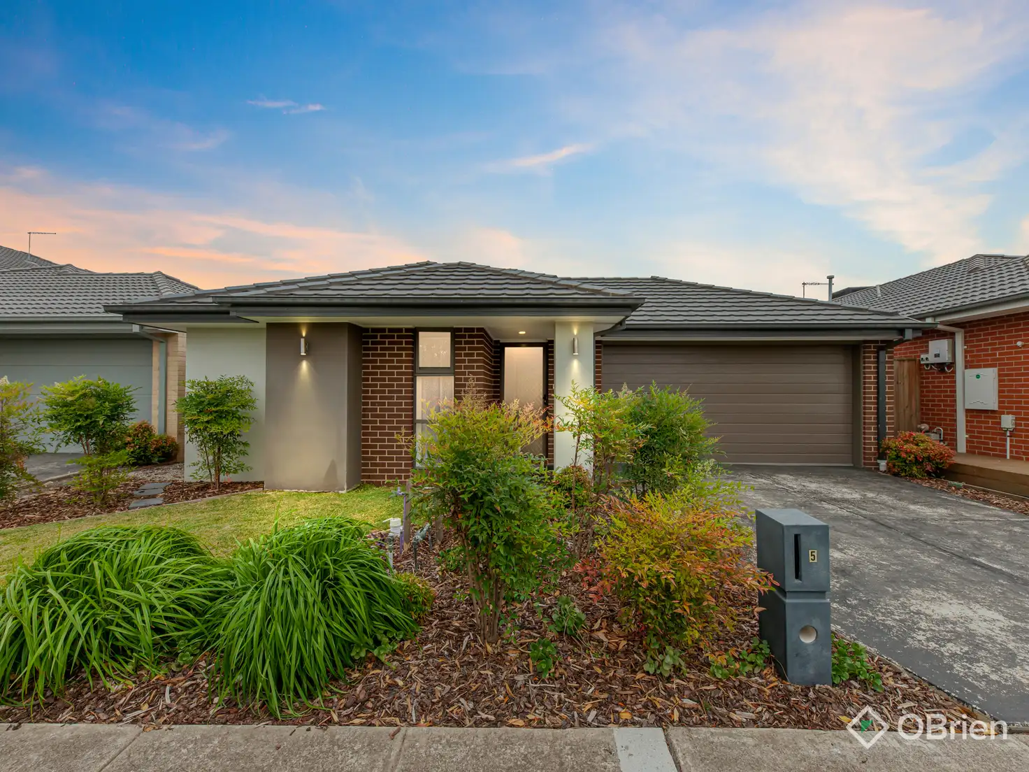 Main view of Homely house listing, 5 Comet Chase, Narre Warren South VIC 3805