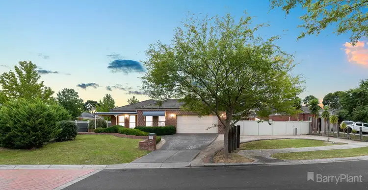 1 Sassafras Close, Pakenham VIC 3810