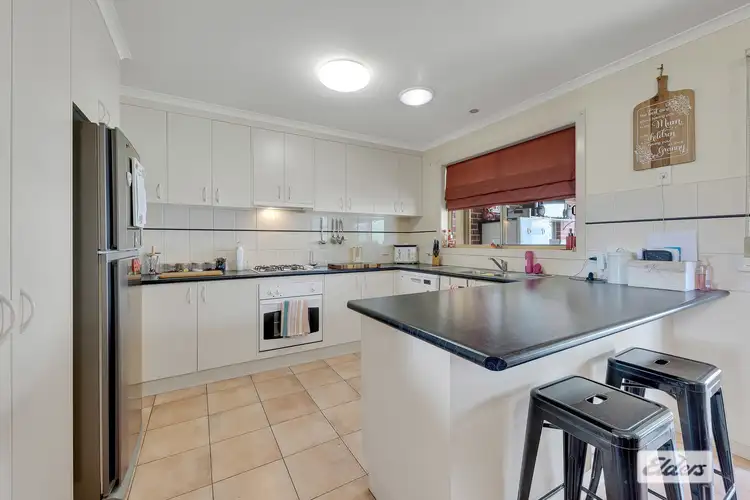 Second view of Homely house listing, 2 Flag Place, Wodonga VIC 3690