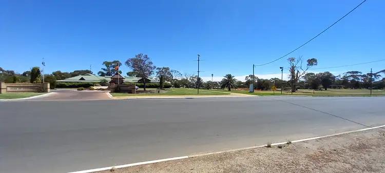 3 King Street, Merredin WA 6415