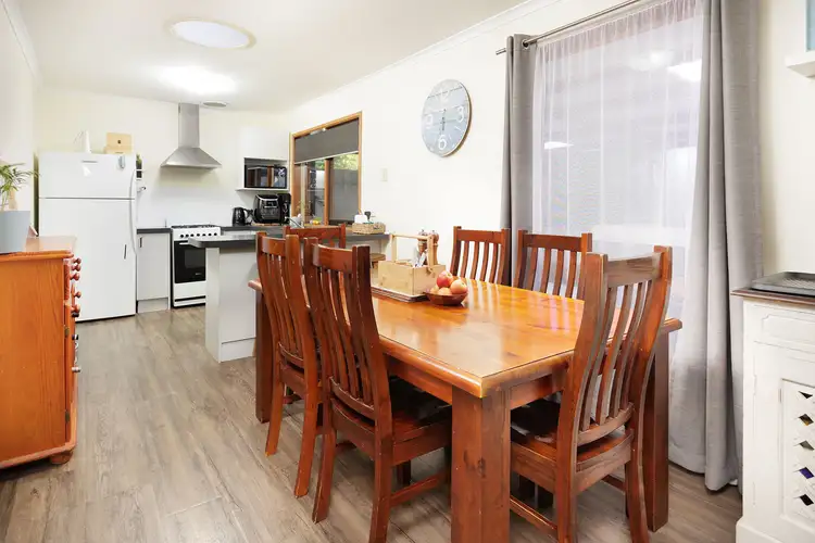 Fifth view of Homely house listing, 14 Scullin Court, Wodonga VIC 3690