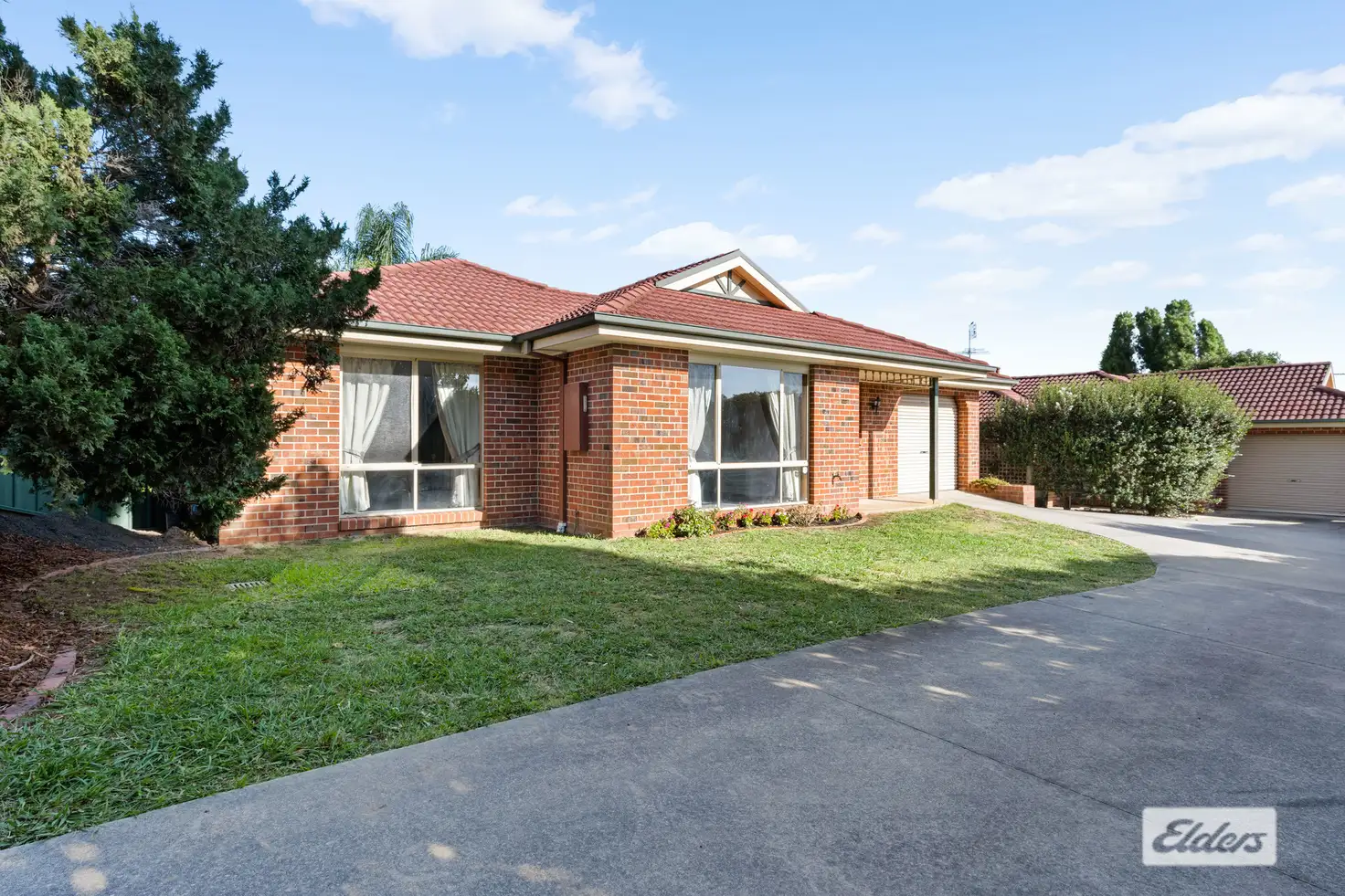 Main view of Homely unit listing, 2/46 Azure Drive, Wodonga VIC 3690