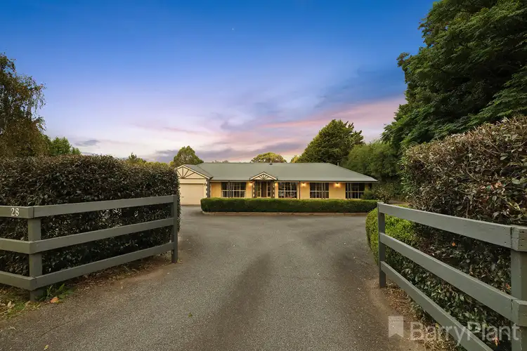 28 Pepperell Drive, Drouin VIC 3818