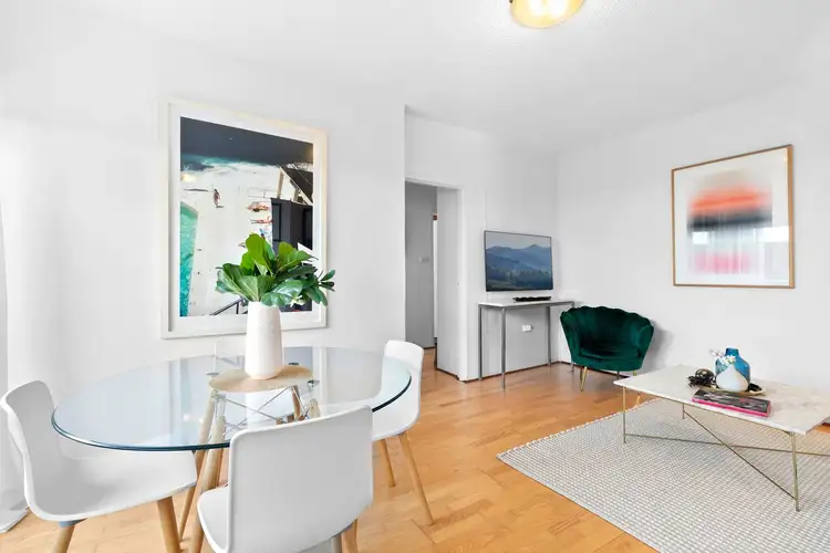 2/52 Queens Park Road