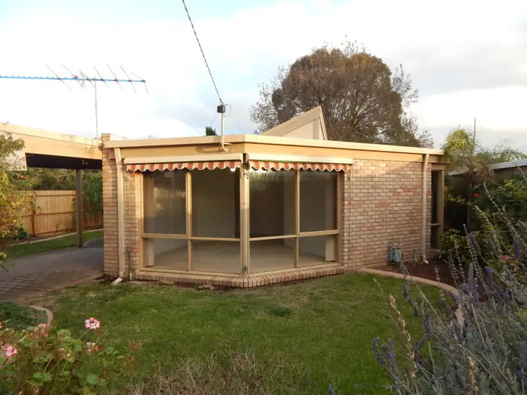 17 Sherbourne Terrace, Newtown VIC 3220