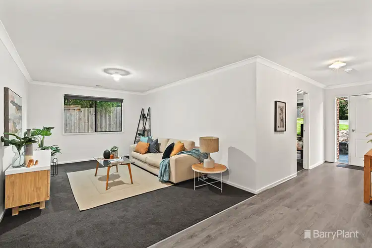 Second view of Homely house listing, 6 Oak Tree Place, Seville VIC 3139