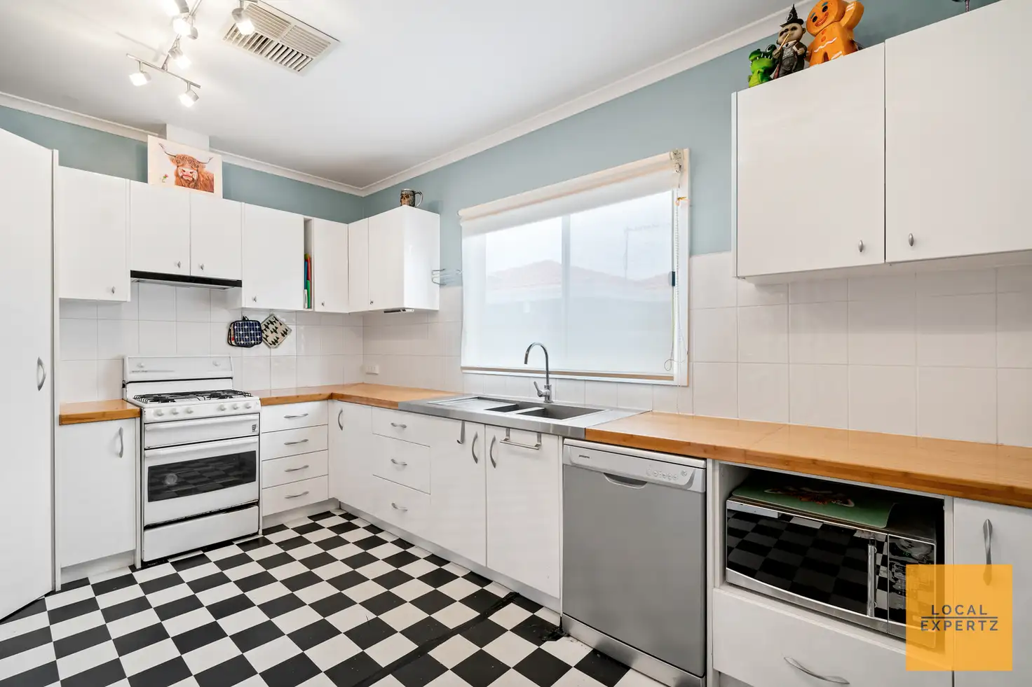 Main view of Homely house listing, 5 Tamar Drive, Melton South VIC 3338