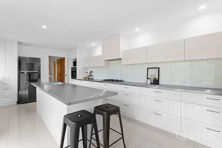 20 Fairhills Drive, Rye VIC 3941