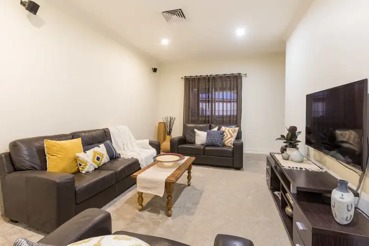 Third view of Homely house listing, 8 Robert Court, Gol Gol NSW 2738