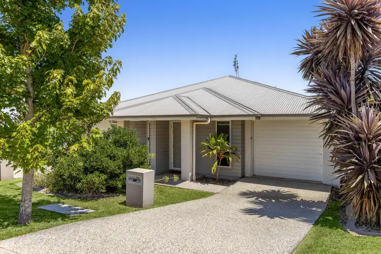 2/3 Carlin Street