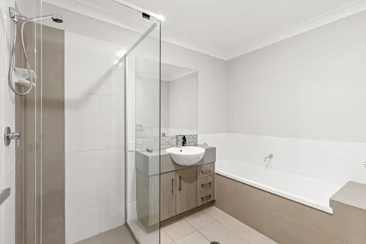 Sixth view of Homely unit listing, 2/3 Carlin Street, Glenvale QLD 4350