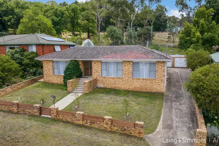 11 Campion Parade, Armidale NSW 2350