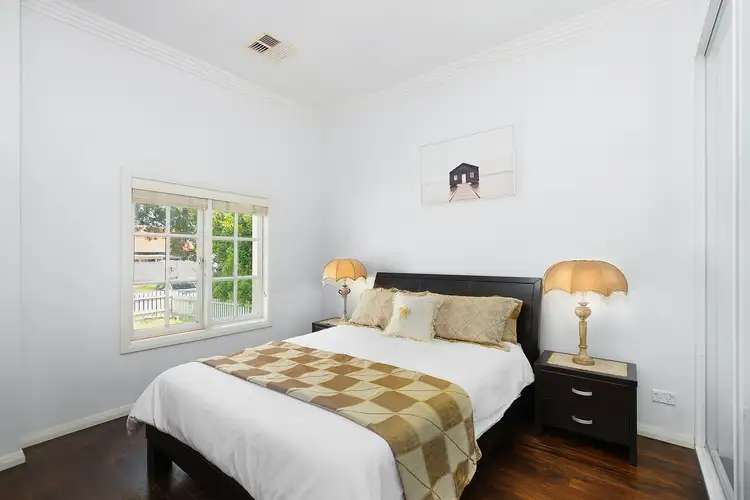 6 Launcelot Avenue, Croydon Park NSW 2133