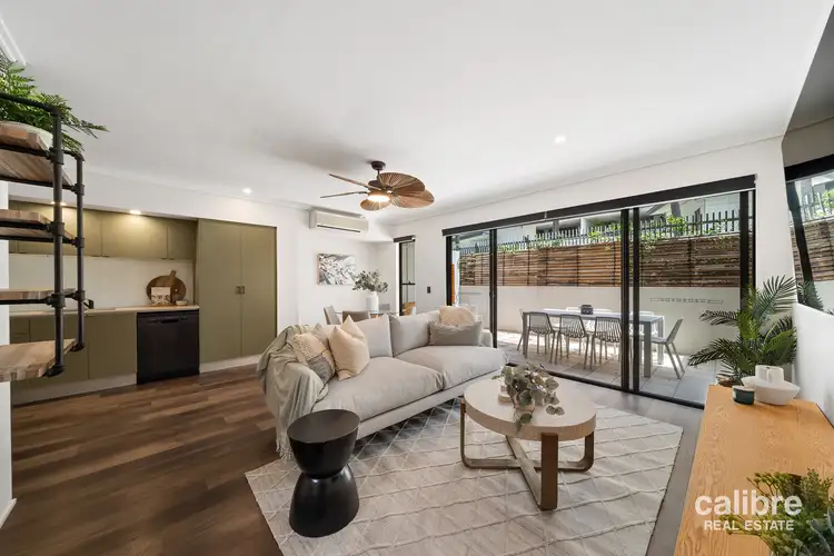 21 Walsh Street, Milton QLD 4064