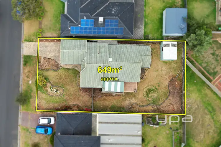 5 Pembroke Crescent, Craigieburn VIC 3064