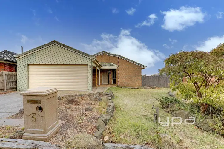 Second view of Homely house listing, 5 Pembroke Crescent, Craigieburn VIC 3064