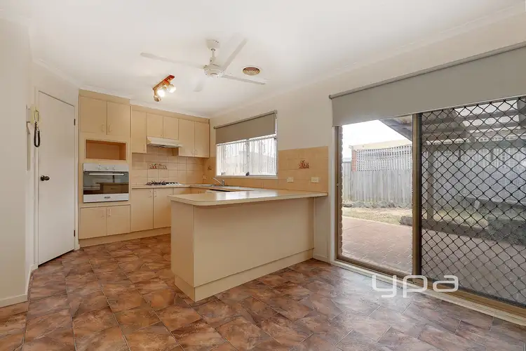 Seventh view of Homely house listing, 5 Pembroke Crescent, Craigieburn VIC 3064
