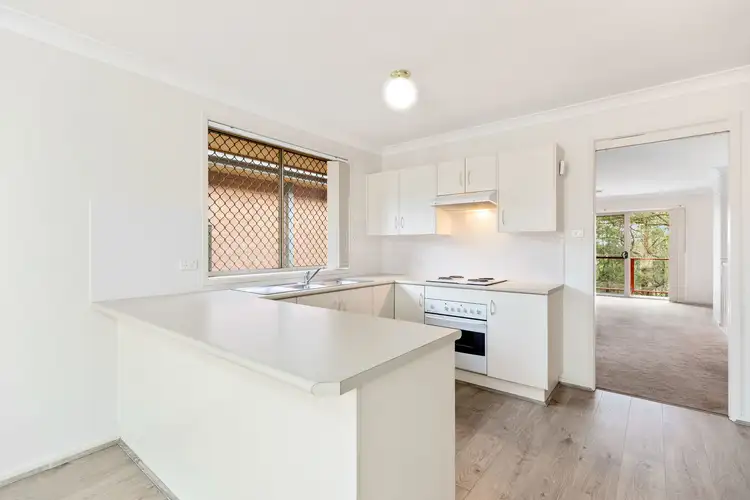 9/3 Roma Road