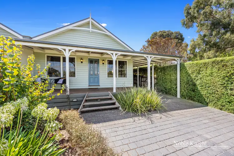 2/17 Oliver Street, Yarra Glen VIC 3775