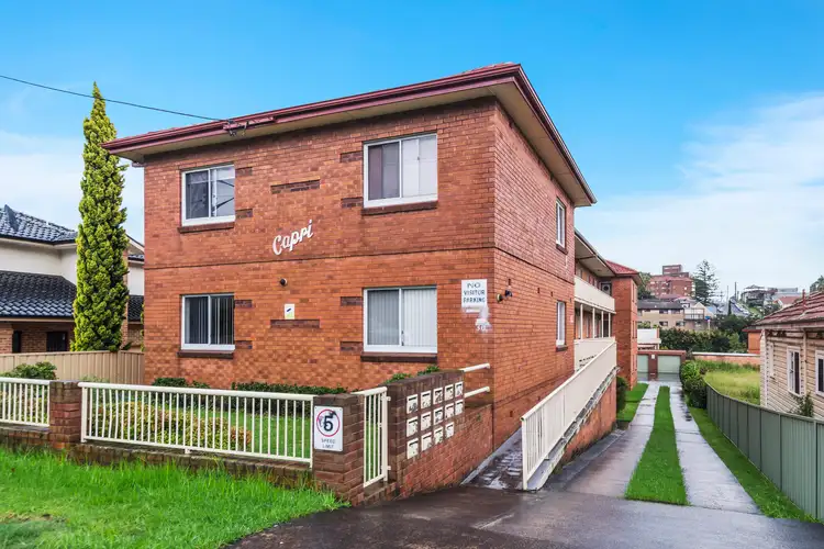 Main view of Homely unit listing, 11/30 Rowland Avenue, Wollongong NSW 2500