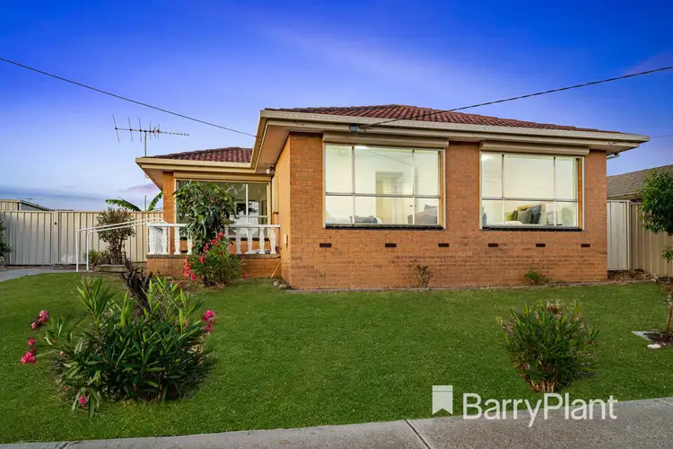 104 Denton Avenue, St Albans VIC 3021