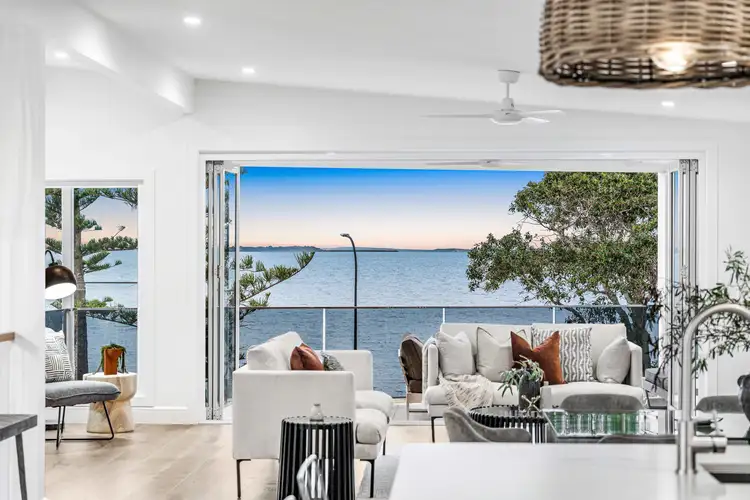 241 Wynnum Esplanade, Wynnum QLD 4178
