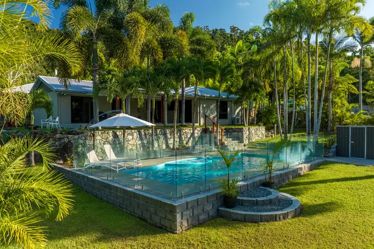 67 Parkwood Terrace, Cannonvale QLD 4802