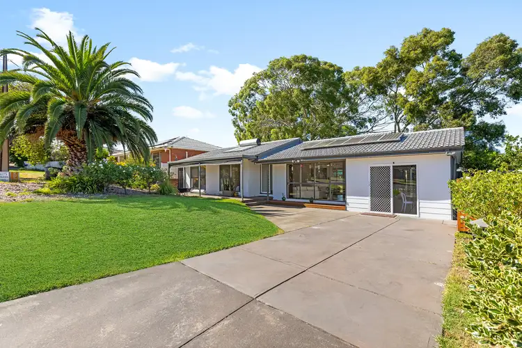 4 Candover Crescent, Huntfield Heights SA 5163