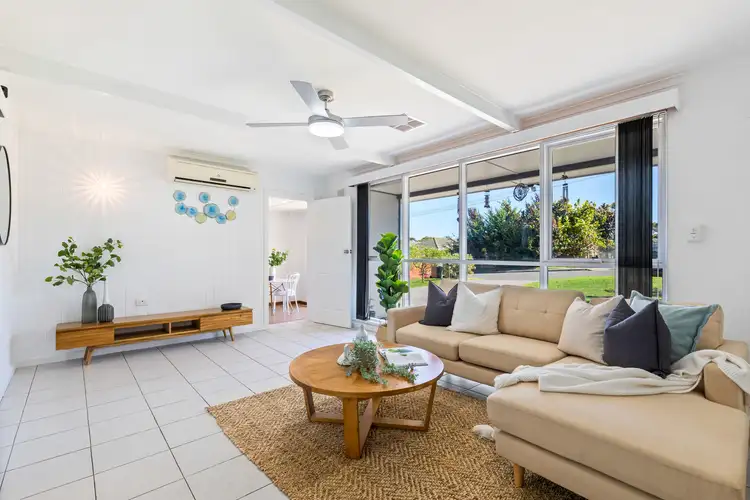 Second view of Homely house listing, 4 Candover Crescent, Huntfield Heights SA 5163