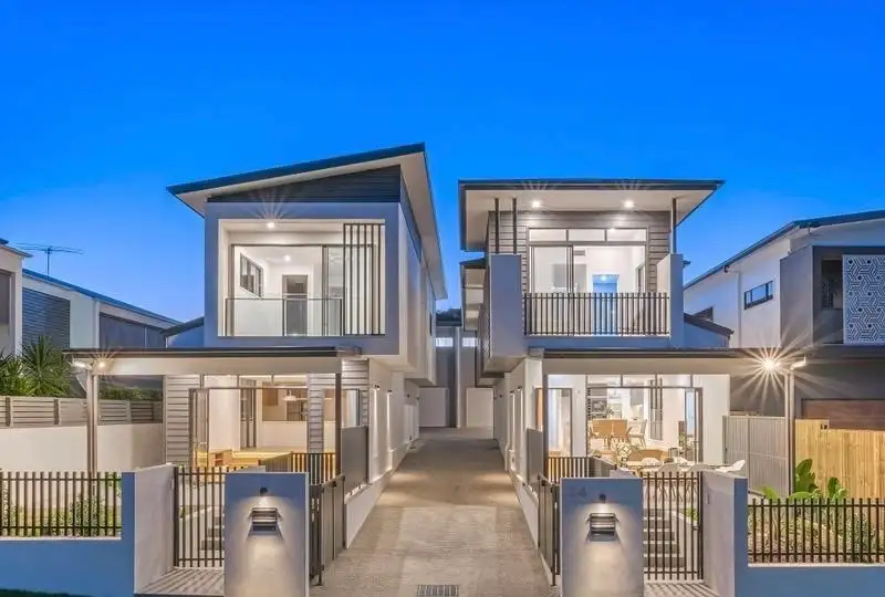 Main view of Homely unit listing, 2/14 Shirley Street, Clayfield QLD 4011