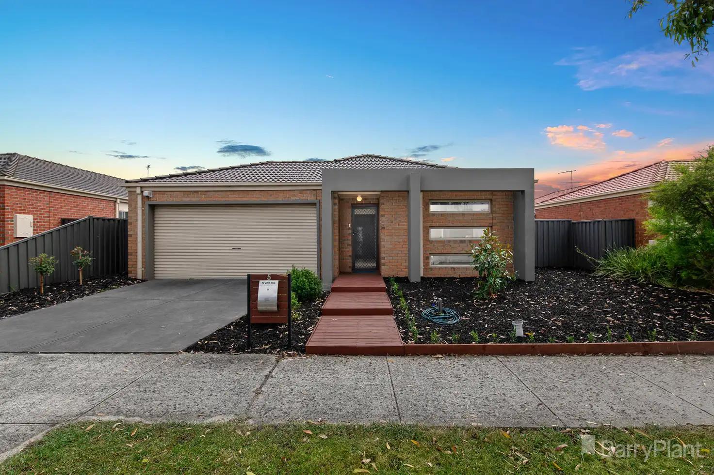 Main view of Homely house listing, 5 Macadamia Street, Pakenham VIC 3810